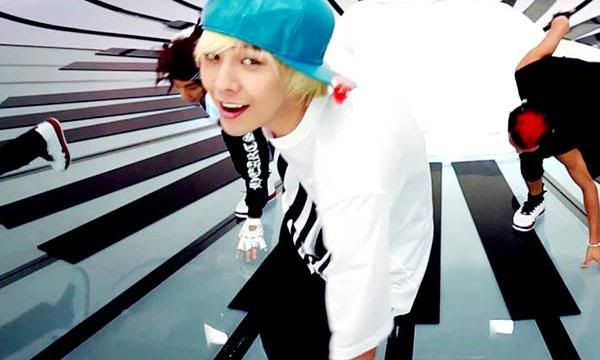 g-dragon Pictures, Images and Photos