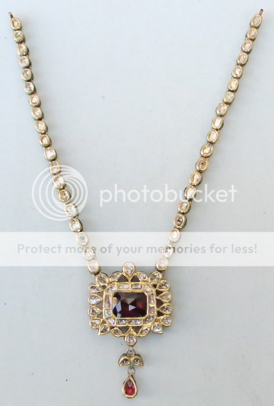 Material Solid 20 carat Gold,Real diamonds & Rhodolite stones,Handmade 